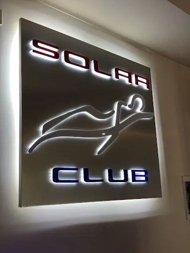 Вертикальний солярій у студії Solar Club